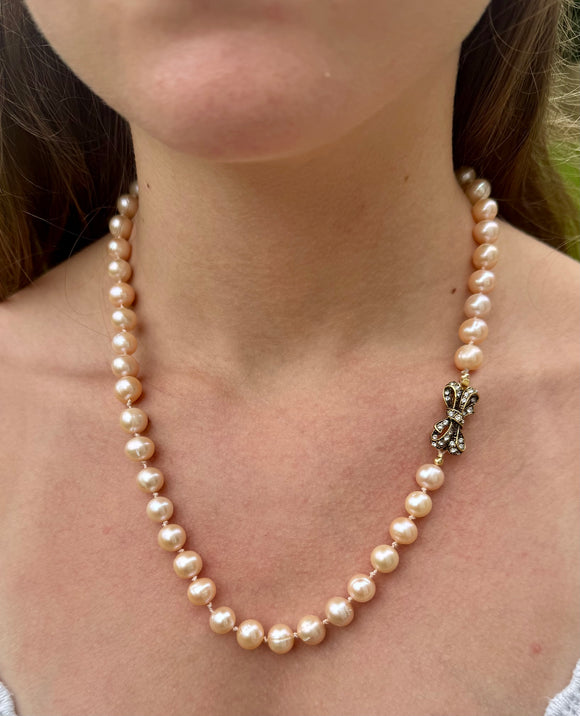 Heirloom Grace Necklace